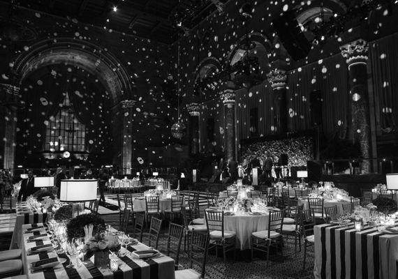 Produ��o e gest�o de eventos sociais (casamentos, anivers�rios, formaturas, etc) e corporativos (conven��es, lan�amentos de marcas e produtos, etc).