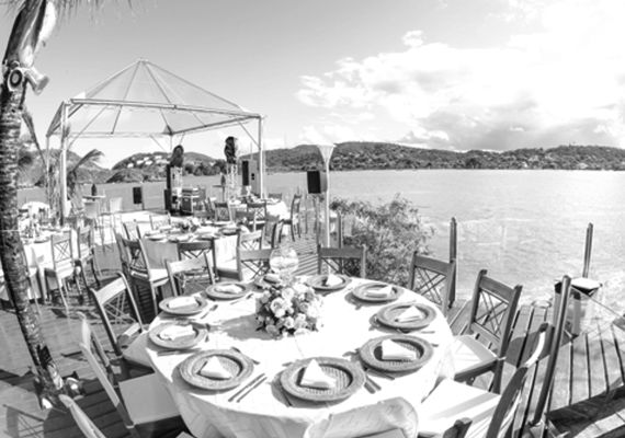 Para quem sonha e se casar na praia ou em qualquer outro local do Brasil, n�s dispomos um servi�o que oferece toda a comodidade! Consulte-nos!